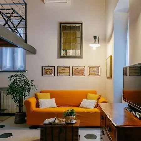 Charming Restored Loft In The Heart Of Trastevere Lejlighed