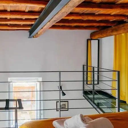 Charming Restored Loft In The Heart Of Trastevere 公寓 *